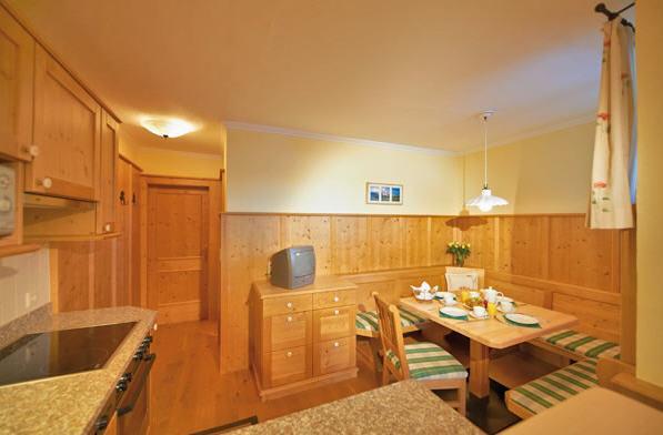 Hotel Martin Ramsau am Dachstein Zimmer foto
